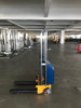 Stacker portabel listrik
