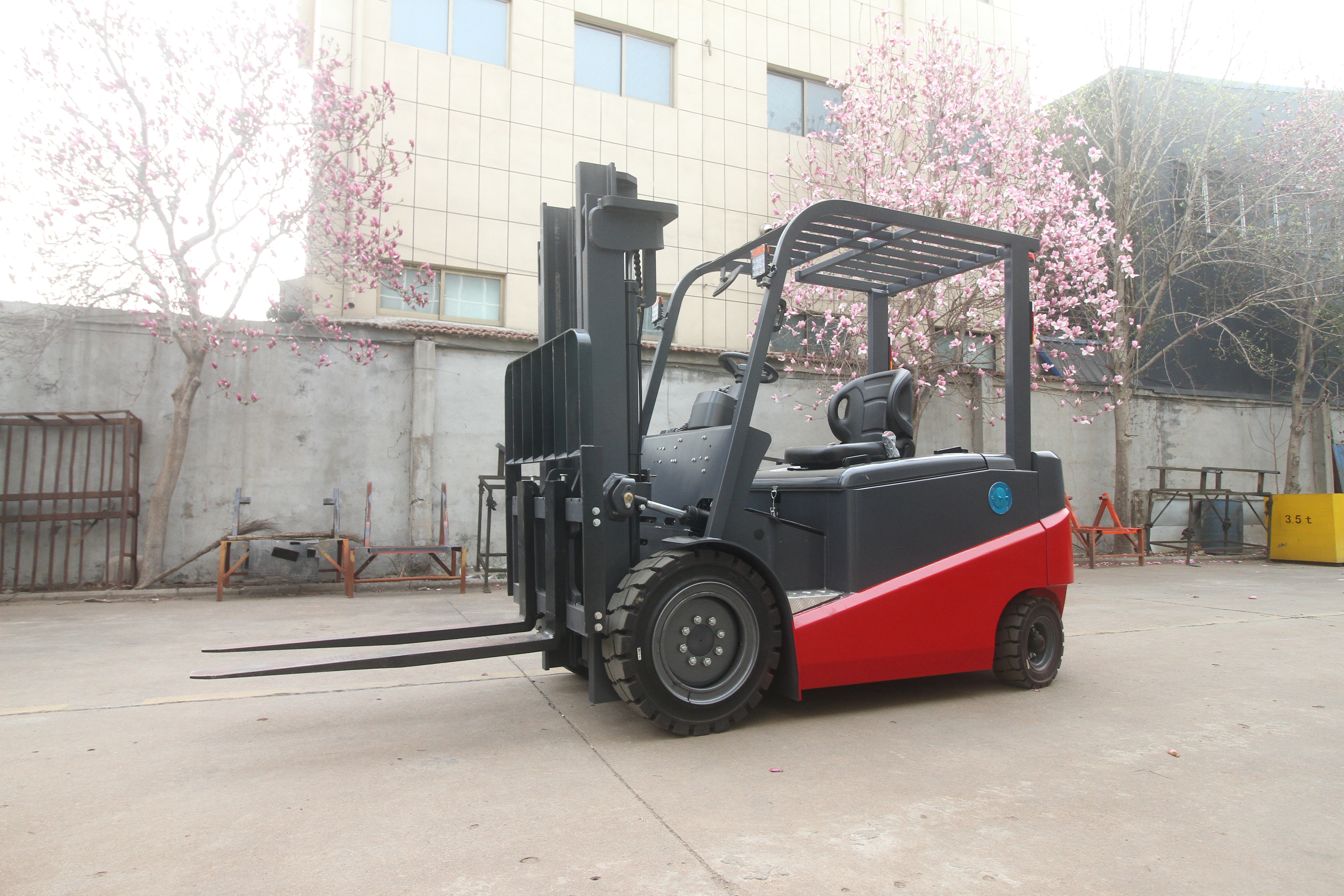 Is an Electric Pallet Jack a Forklift?