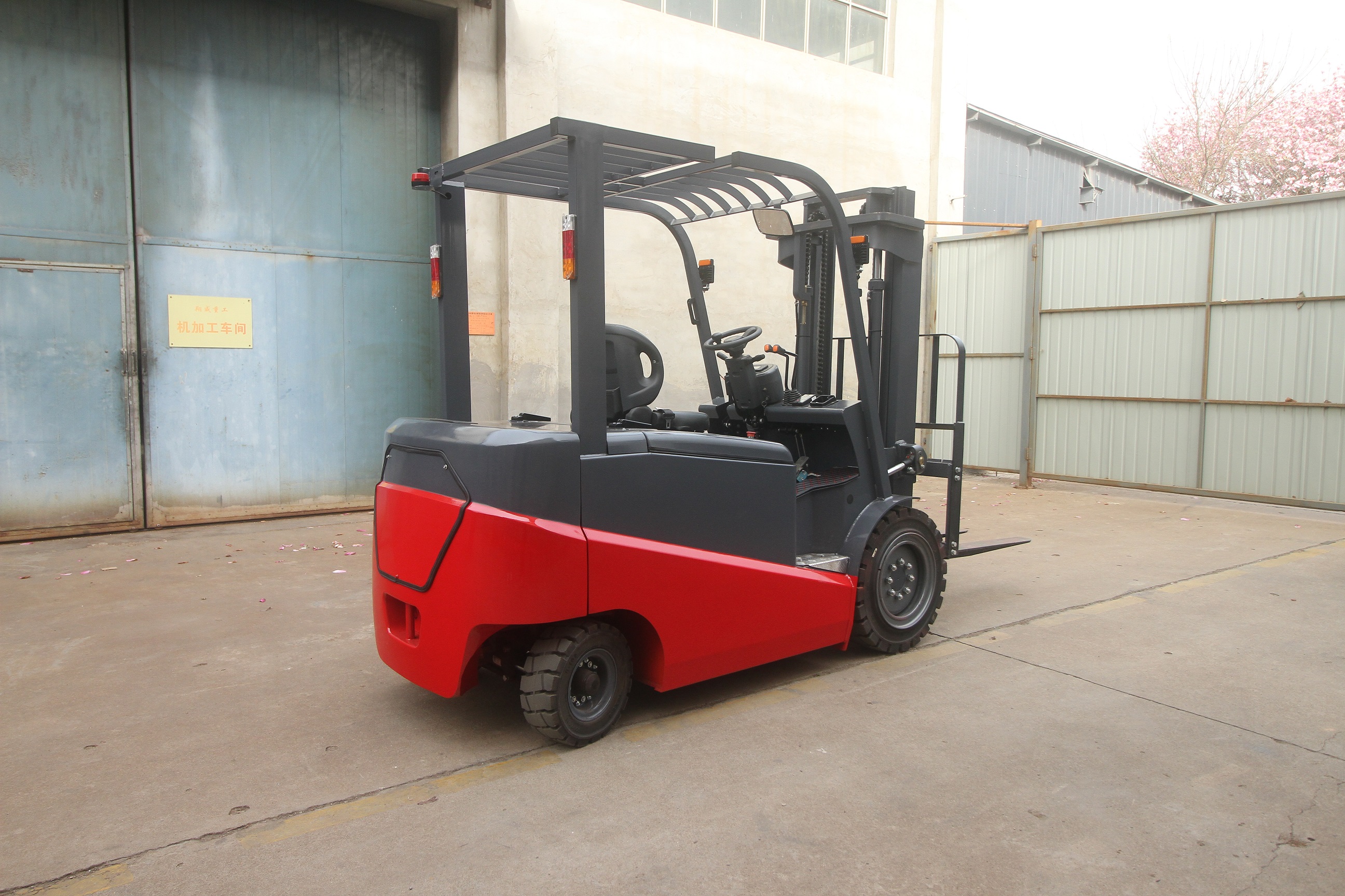 Electric Forklifts