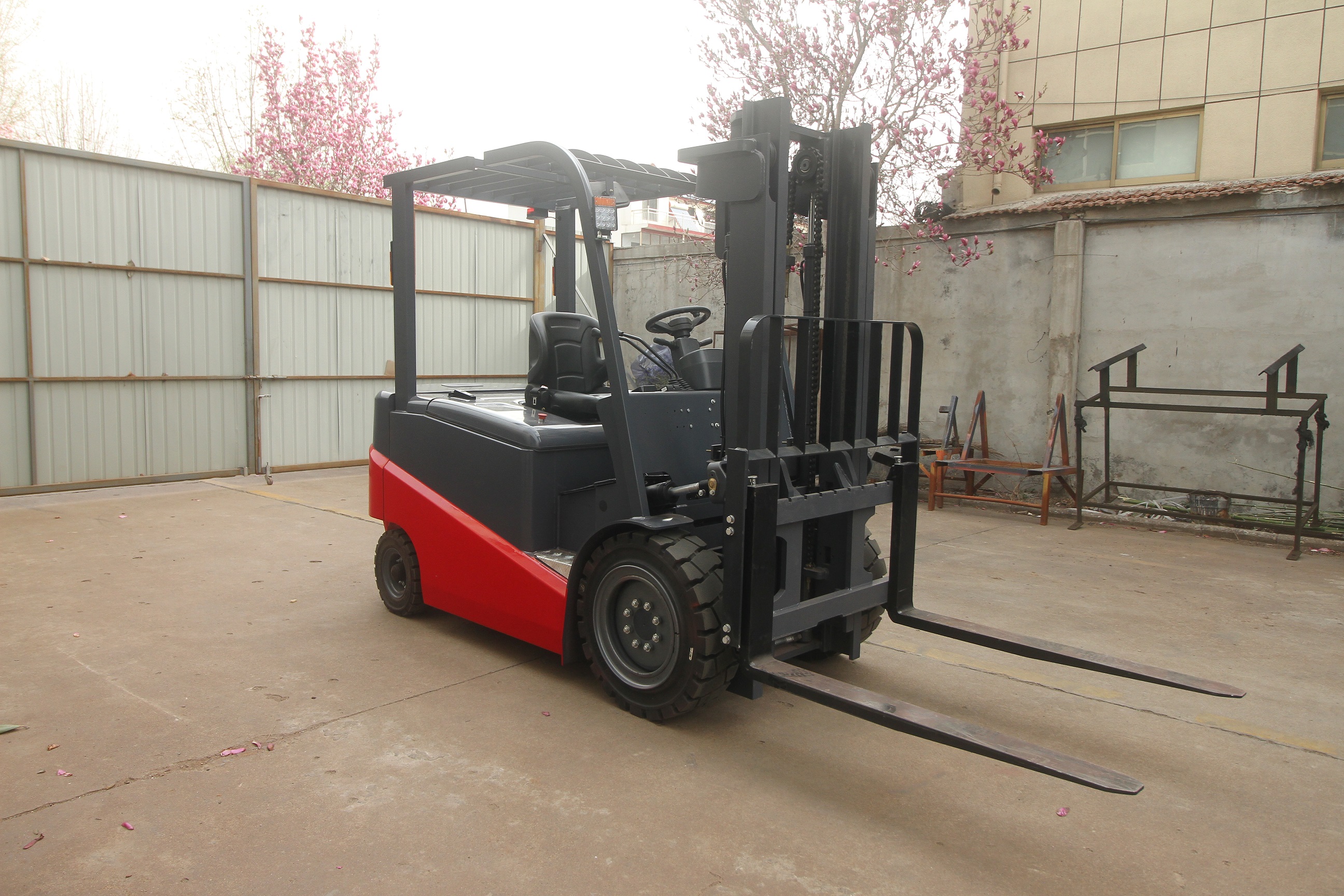Electric Forklift